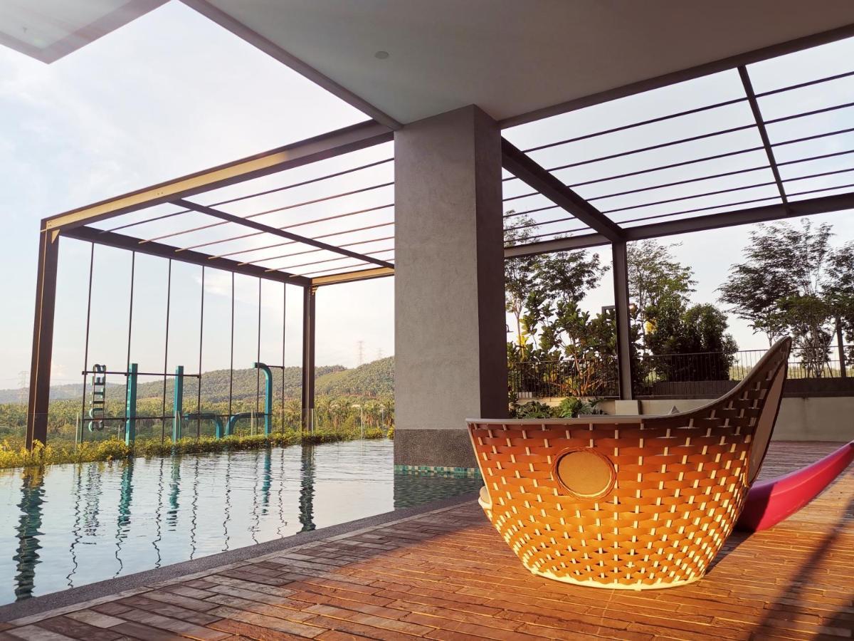 Bell Family Suite @Sepang Kota Warisan Klia Exteriör bild
